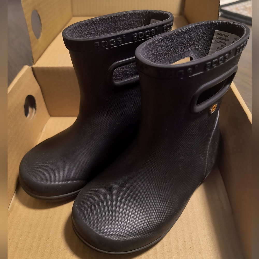 BOGS Black Kids Rain Boots